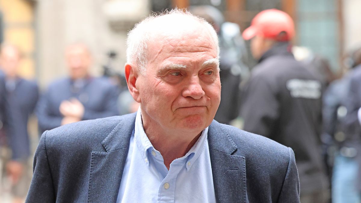 Bayern-Ehrenpräsident warnt: Hoeneß greift Infantino an: "Dann ist es nicht mehr mein Sport"