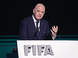 FIFA-Boss offen für Reformen: Ums Überleben kämpfender Infantino rollt Charme-Offensive aus