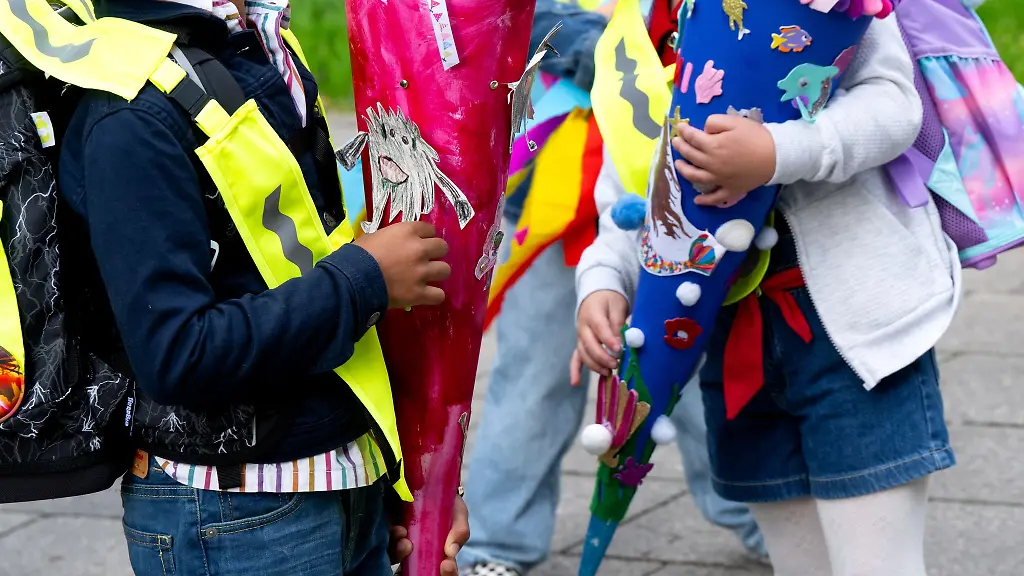 Eltern-von-Schulanfaengern-sollen-sich-bei-der-Befuellung-der-Schultuete-nicht-unter-Druck-setzen-lassen-raet-die-Lehrergewerkschaft-VBE