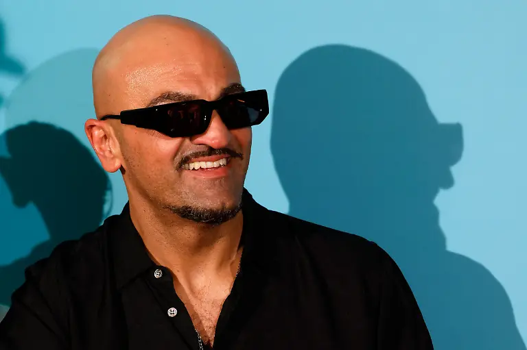 Rapper-und-Produzent-Xatar-Giwar-Hajabi-kommt-zur-Premiere-des-5-teiligen-Koelner-Rap-Musical-HYPE-zu-sehen-auf-COSMO-Das-junge-internationale-Kulturangebot-des-WDR-hat-mit-HYPE-einen-Serien-Fuenfteiler-realisiert-in-dem-Deutsch-Rap-und-authentische-Schilderungen-des-Lebens-junger-Menschen-zu-einer-packenden-Geschichte-verschmolzen-werden-Angesiedelt-ist-die-Story-in-Koeln-Porz-Koeln-03-05