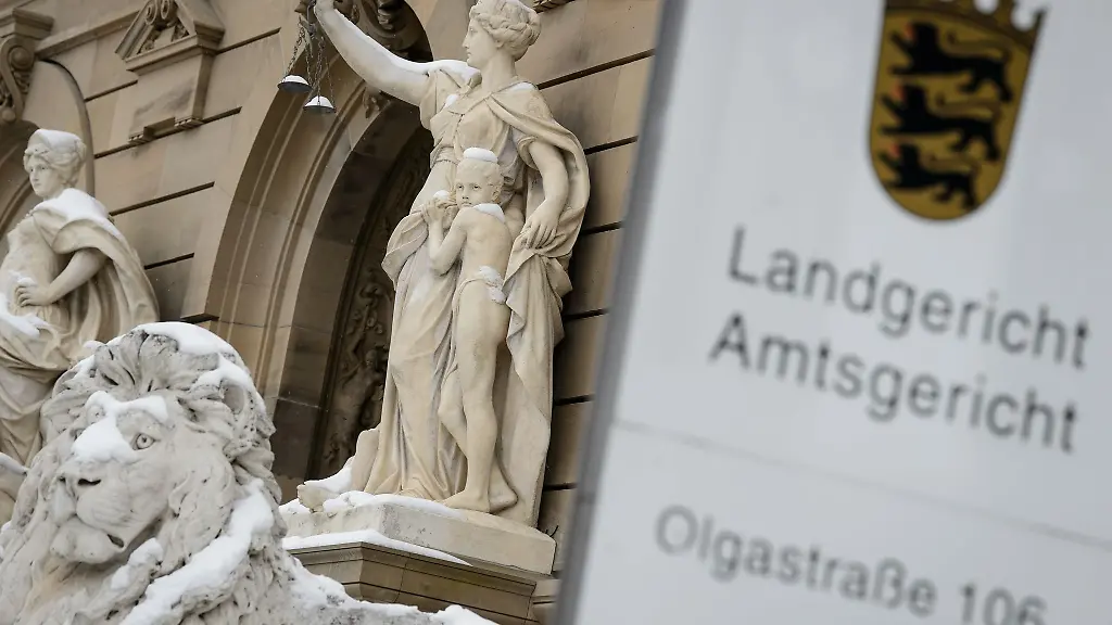 Den-Angeklagten-wird-mittaeterschaftlicher-versuchter-Mord-vorgeworfen