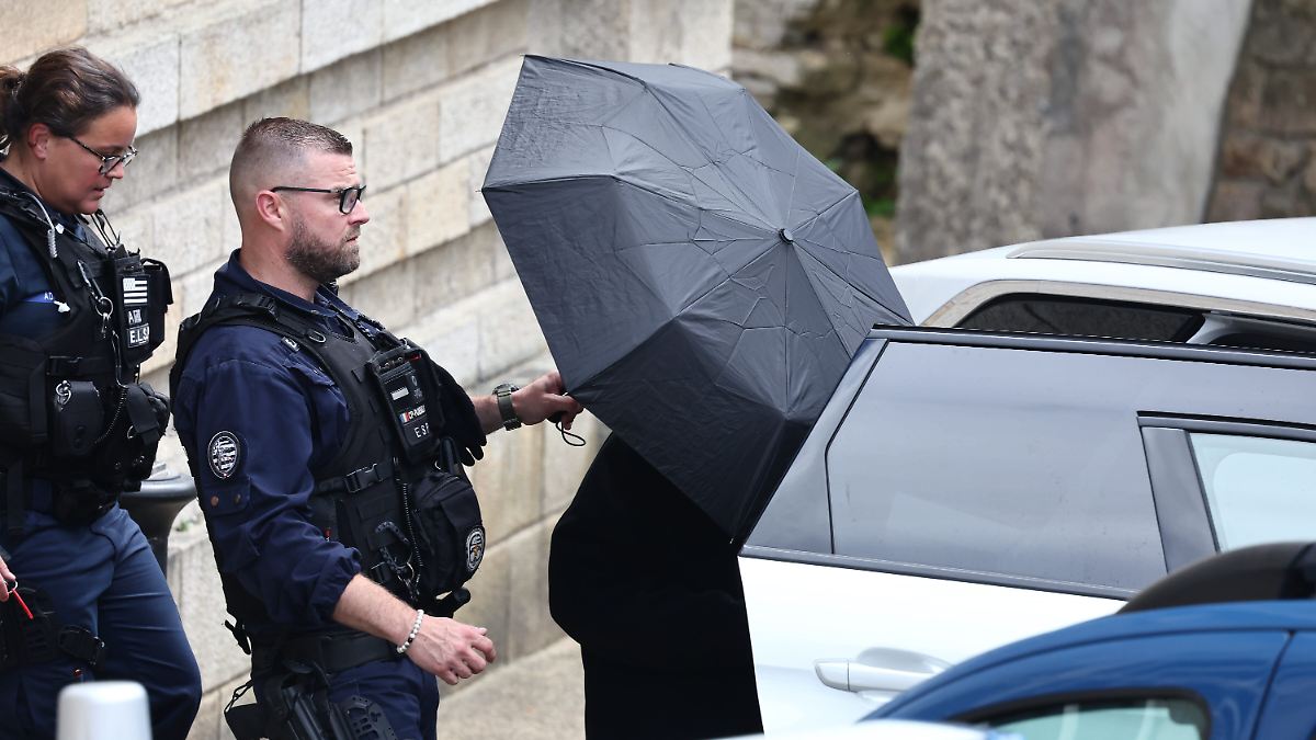 Hundertfacher Kindesmissbrauch: Französischer Ex-Chirurg soll noch mehr Menschen vergewaltigt haben