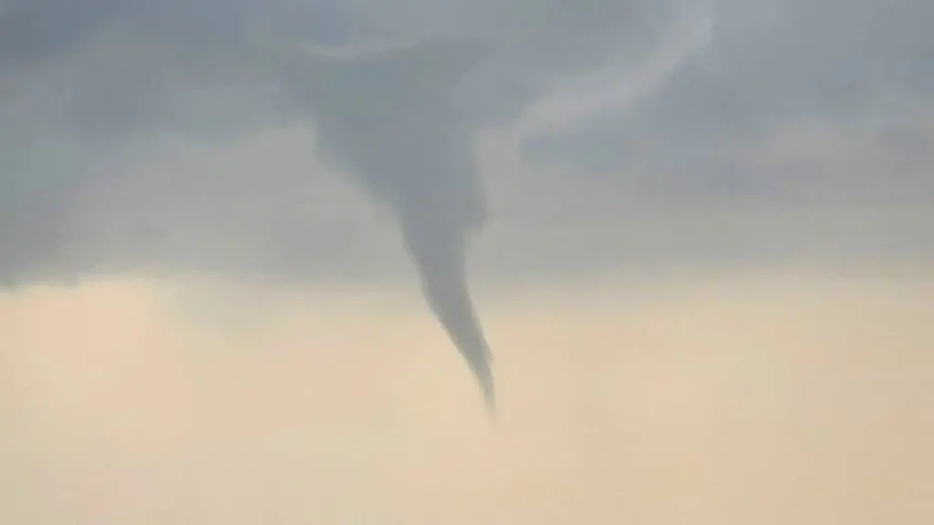 Experten-beim-Deutschen-Wetterdienst-haben-noch-kein-Urteil-gefaellt-ob-im-Ilm-Kreis-ein-Tornado-gewuetet-hat