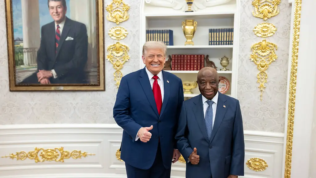 July-9-2025-Washington-District-of-Columbia-USA-President-Donald-Trump-greets-President-Joseph-Nyuma-Boakai-of-Liberia-in-the-Oval-Office-Wednesday-July-9-2025-before-a-multilateral-luncheon-with-African-leaders