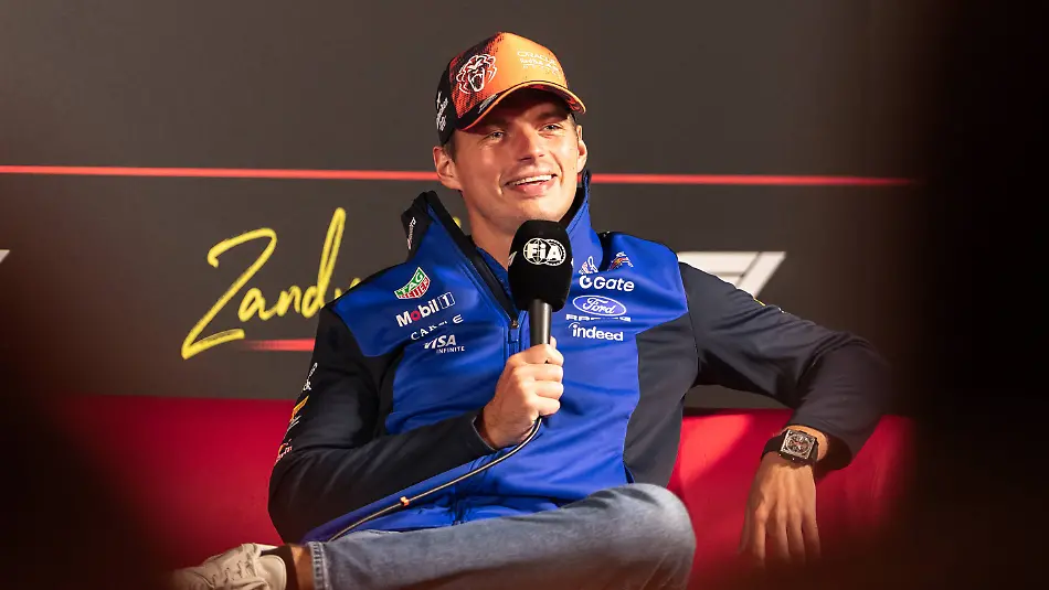 August-20-2026-Zandvoort-Noord-Holland-Netherlands-Max-Verstappen-of-the-Netherlands-and-Oracle-Red-Bull-Racing-attends-the-press-conference-PK-Pressekonferenz-during-Formula-One-Dutch-Grand-Prix-2026-Formula-One-Dutch-Grand-Prix-In-Zandvoort-Netherlands-20-Aug