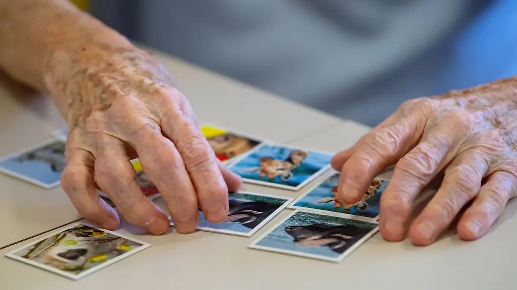 Immer-mehr-Menschen-werden-pflegebeduerftig