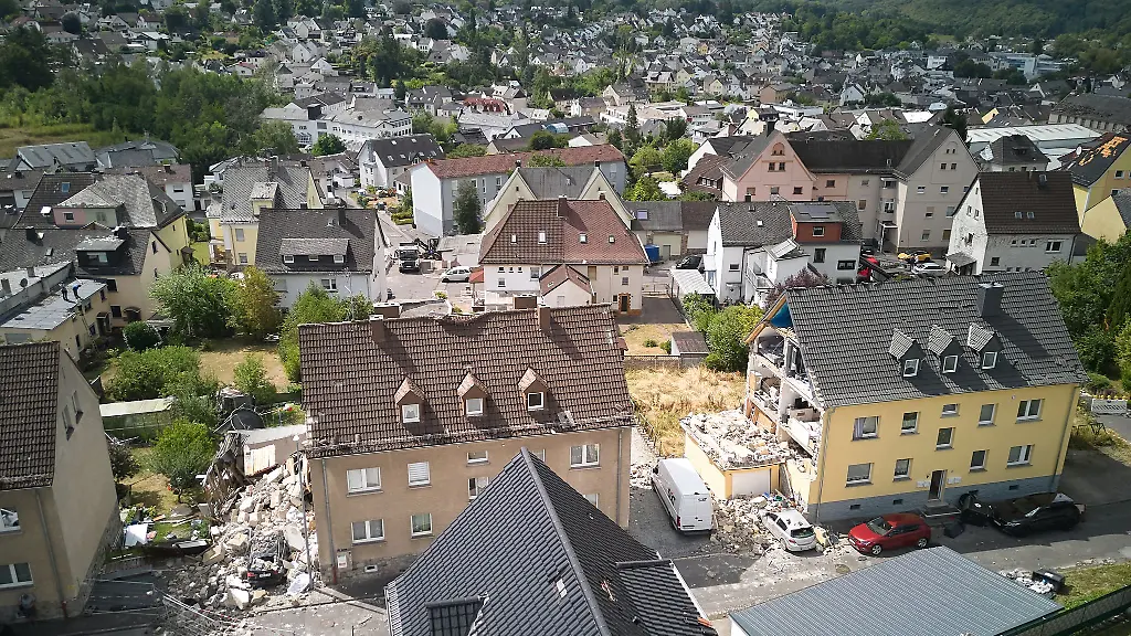 Hoehr-Grenzhausen-wurde-von-dem-Unwetter-besonders-stark-getroffen