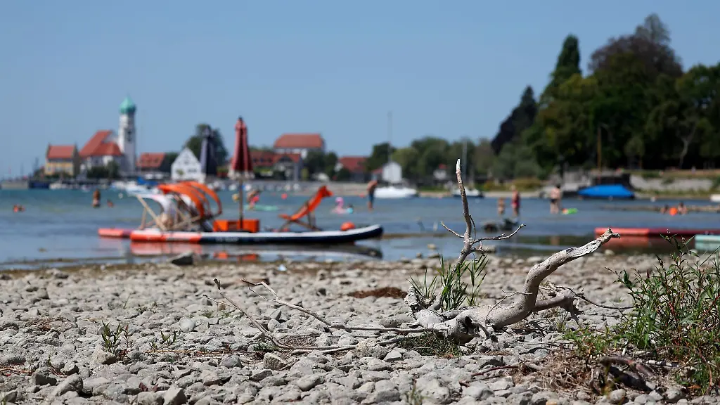 Viele-Seen-haben-in-Bayern-niedrige-Wasserstaende