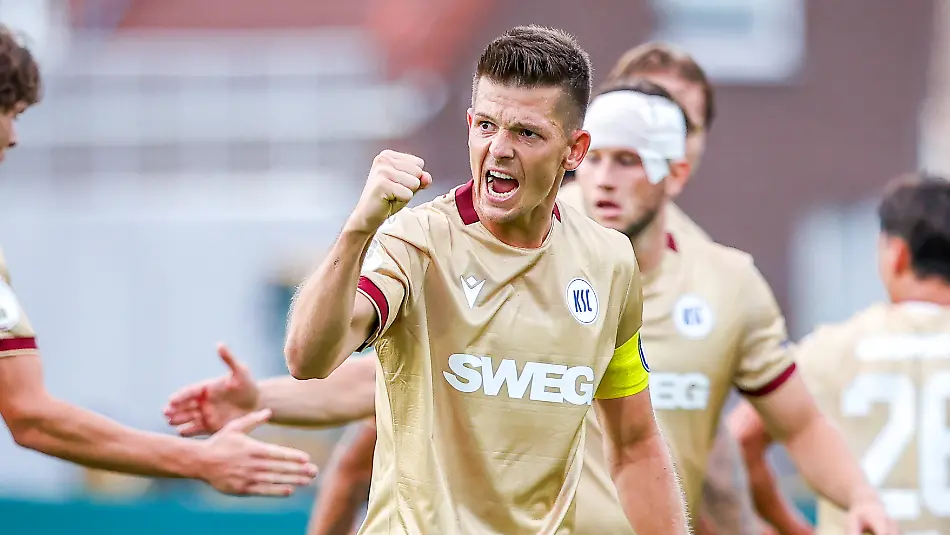 2026-08-21-xkwix-Fussball-DFB-Pokal-Preussen-Muenster-Karlsruher-SC-LVM-Preussenstadion-1-Runde-Saison-2026-2027-Torjubel-schreiend-von-Marvin-Wanitzek-Karlsruher-SC-10-nach-Tor-zum-1-1-DFB-regulations-prohibit-any-use-of-photographs-as-image-sequences-and-or-quasi-video-Photo-xKamilxWilkowskixPressefotoKochx-Nordrhein-Westfalen-Deutschland-August-21-2026-xkwix-Soccer-DFB-Cup-Preussen-Muenster-vs-Karlsruher-SC-LVM-Preussenstadion-Round-1-20262027-season-Marvin-Wanitzek-of-Karlsruher-SC-10-celebrating-and-shouting-after-scoring-the-11-goal-DFB-regulations-prohibit-any-use-of-photographs-as-image-sequences-and-or-quasi-video
