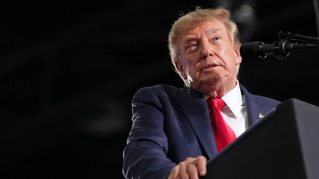 President-Donald-Trump-speaks-at-a-campaign-rally-for-Sen-Darline-Graham-R-S-C-at-the-Myrtle-Beach-Convention-Center-in-Myrtle-Beach-S-C-Friday-Aug-21-2026