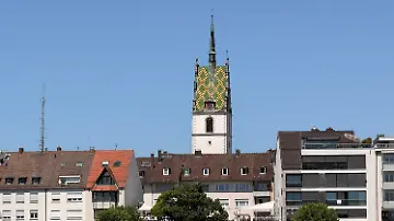 605972930