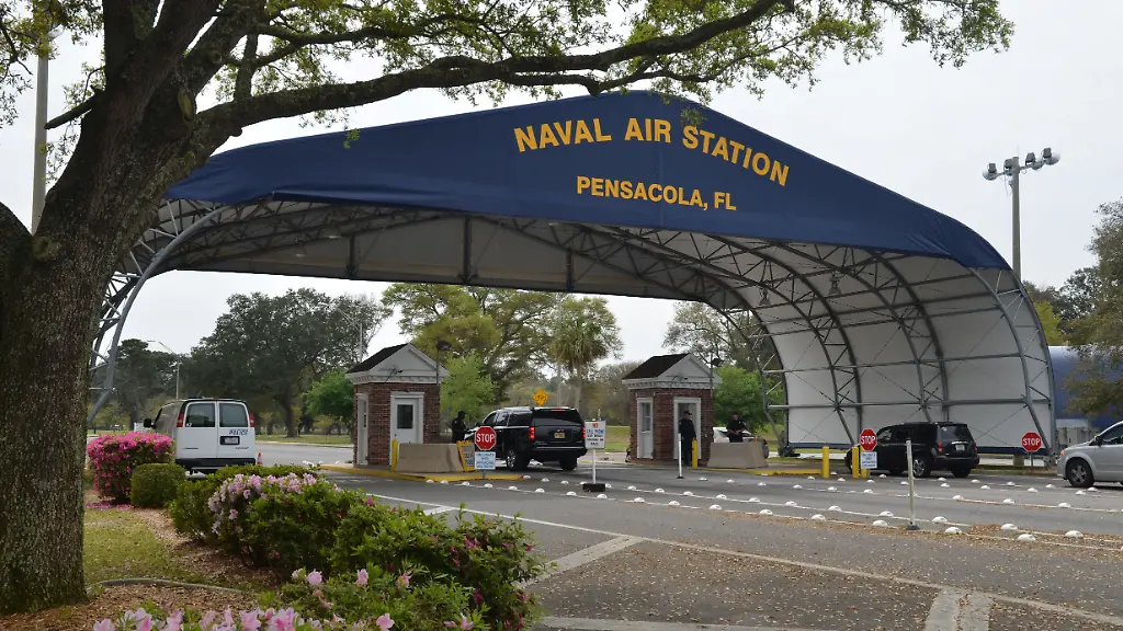 Auf-der-Militaerbasis-Pensacola-im-US-Bundesstaat-Florida-werden-drei-Soldaten-getoetet