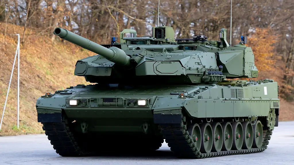 Auch-Leopard-Panzer-gehoeren-zu-Deutschlands-militaerischer-Staerke