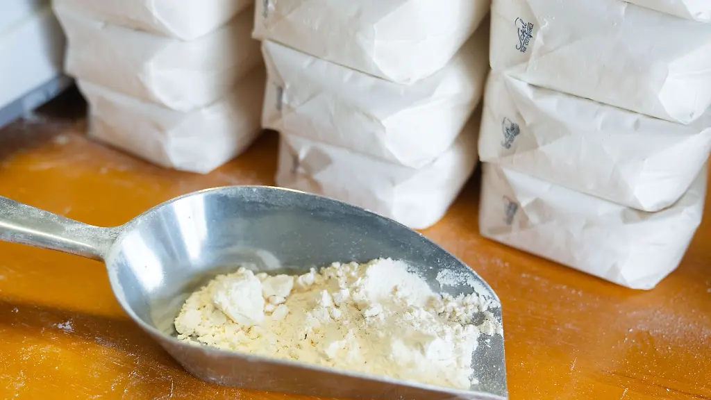 Fuers-Brotbacken-wird-vor-allem-Weizenmehl-verwendet
