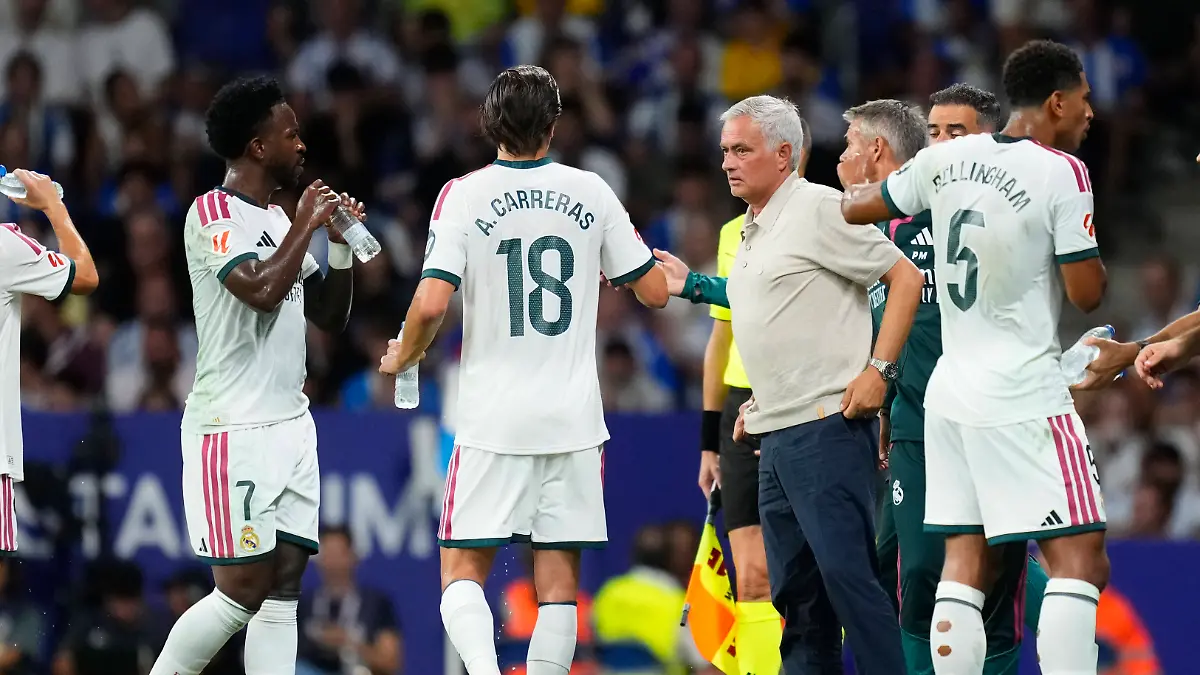 RCD-Espanyol-de-Barcelona-v-Real-Madrid-LaLiga-EA-Sports-2026-27-Jose-Mourinho-head-coach-of-Real-Madrid-during-the-La-Liga-EA-Sports-2026-27-match-between-RCD-Espanyol-de-Barcelona-and-Real-Madrid-at-RCDE-Stadium-on-August-22-2026-in-Barcelona-Spain-Barcelona-Spain-PUBLICATIONxNOTxINxFRA-Copyright-xJosexBretonx-originalFilename-bretonhernandez-rcdespan260822-np1jE