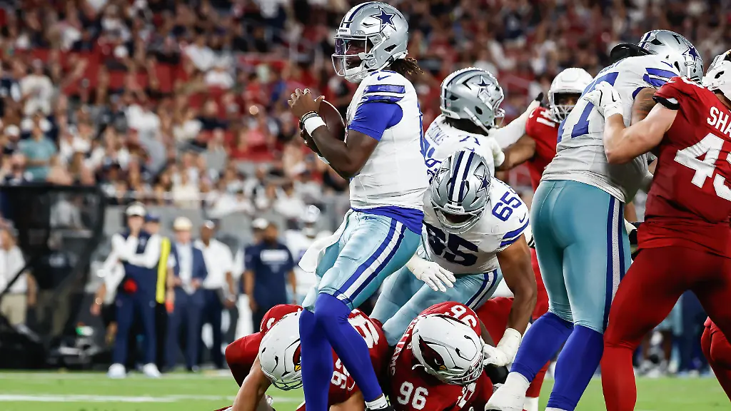 August-22-2026-U-S-August-22nd-2026-Glendale-Arizona-USA-Dallas-Cowboys-quarterback-Joe-Milton-III-10-runs-in-for-the-touchdown-during-an-NFL-American-Football-Herren-USA-football-preseason-game-between-the-Dallas-cowboys-and-Arizona-Cardinals-U-S