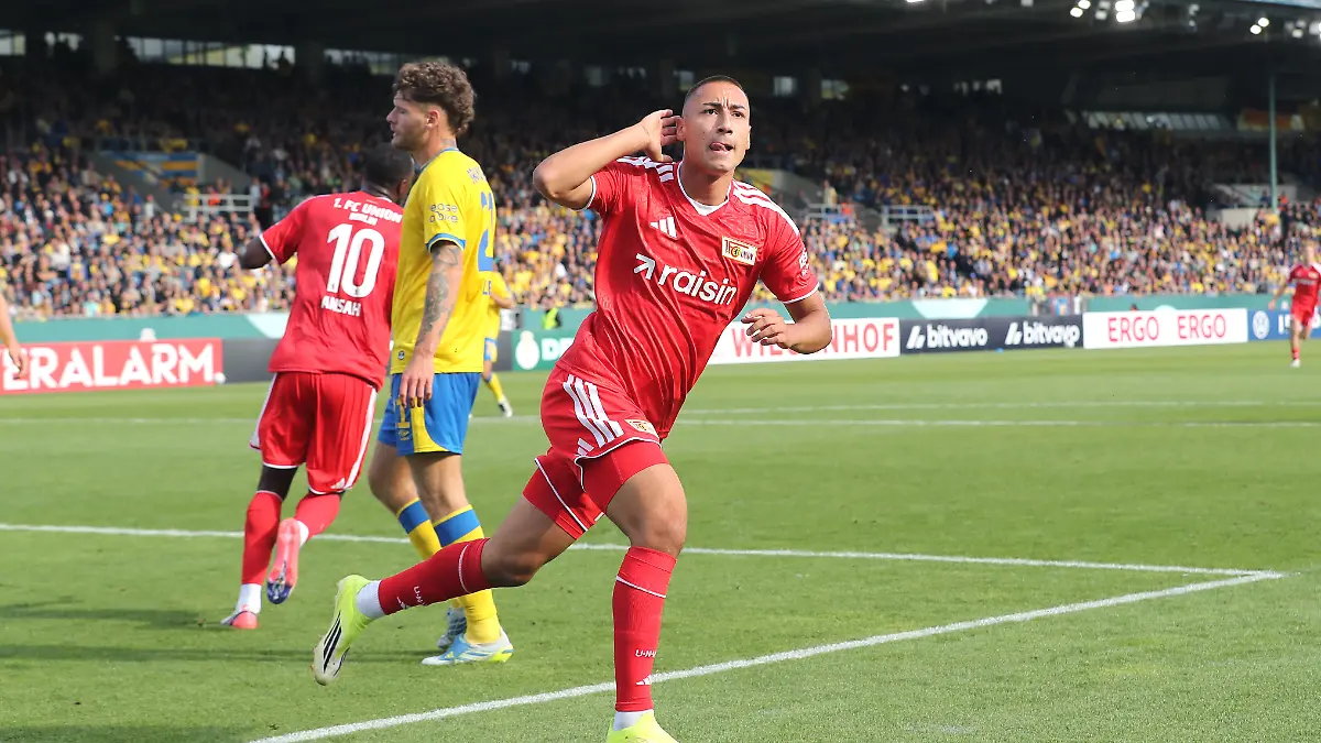Andrej-Ilic-jubelt-nach-Tor-zum-2-3-Freude-Emotion-Jubel-Sport-Fussball-Fussball-DFB-Pokal-1-Runde-Saison-2026-2027-23-08-2026-Eintracht-Braunschweig-BTSV-vs-1