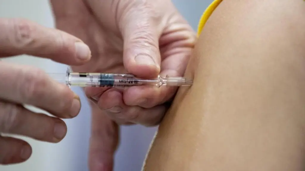 Die-Bundesregierung-spricht-sich-eindeutig-gegen-eine-Corona-Impfpflicht-aus