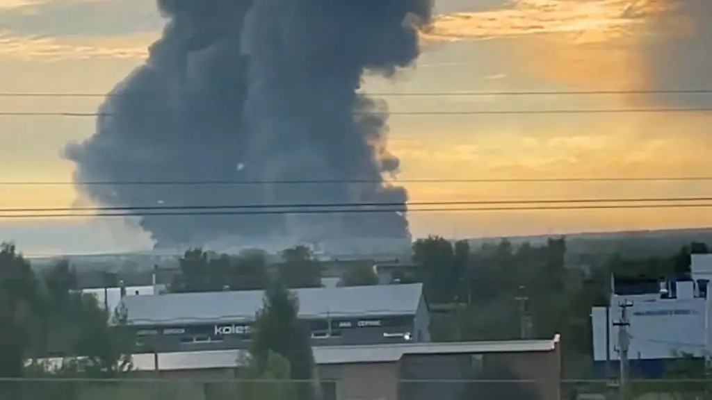 Smoke-rises-from-an-Ozon-warehouse-following-a-Ukrainian-drone-attack-in-the-course-of-the-Russia-Ukraine-conflict-in-Chapayevsk-Samara-region-Russia-August-22-2026-in-this-screen-grab-taken-from-a-social-media-video-Social-Media-via-REUTERS-THIS-IMAGE-HAS-BEEN-SUPPLIED-BY-A-THIRD-PARTY-NO-RESALES-NO-ARCHIVES-NEWS-USE-ONLY-VERIFICATION-Building-structures-road-layout-and-terrain-matched-archive-and-satellite-imagery-Date-confirmed-by-governor-of-Russia-s-Samara-region-saying-that-Ukrainian-drones-had-hit-an-industrial-facility-and-a-warehouse-belonging-to-Ozon-Ozon-said-in-a-statement-on-Telegram-that-work-at-its-Samara-region-logistics-center-in-the-town-of-Chapayevsk-had-been-halted-after-the-strike-No-older-versions-of-the-video-found-posted-online-before-August-22