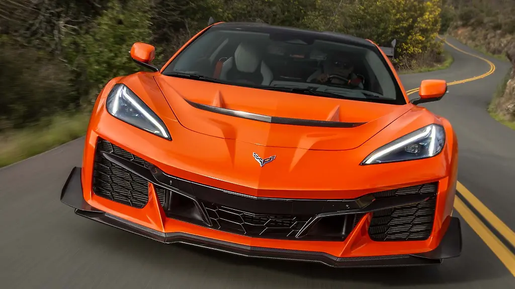 2026-chevrolet-corvette-zr1x-sonoma-media-drive_S5A9819_V1
