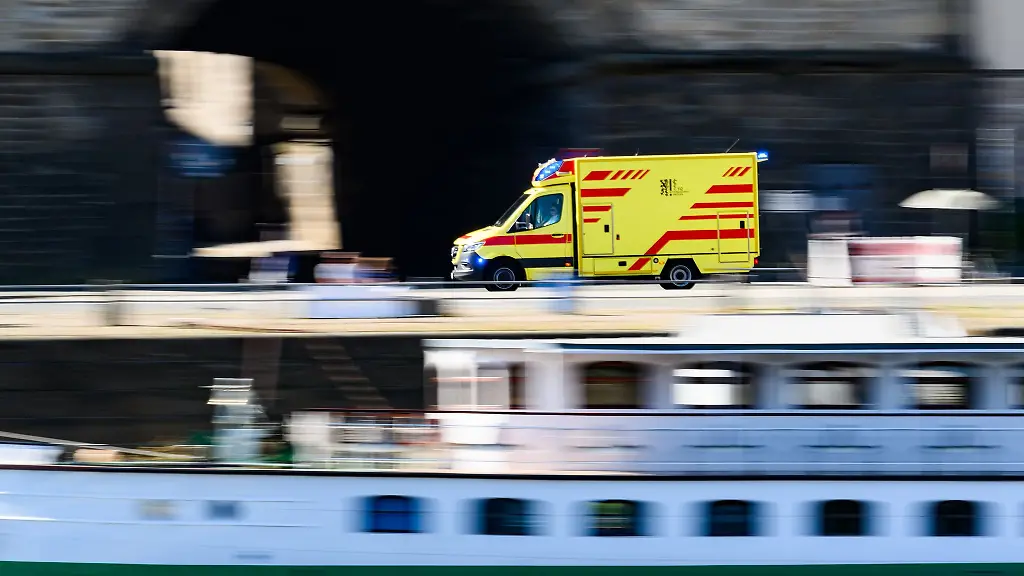 Eine-92-Jahre-alte-Frau-ist-bei-einem-Brand-in-Dresden-ums-Leben-gekommen