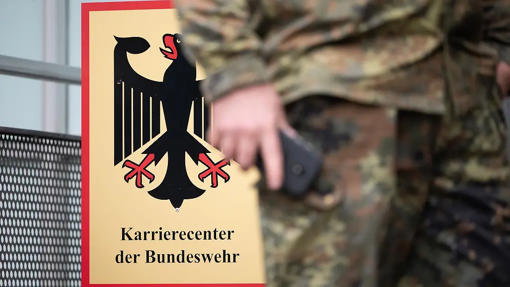 Nach-dem-Vorfall-ermittelt-der-Staatsschutz