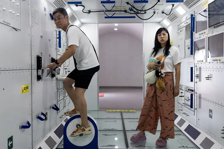 2026-08-19T230512Z_1190649675_RC22WMAGAM9I_RTRMADP_3_SPACE-EXPLORATION-CHINA-CULTURE
