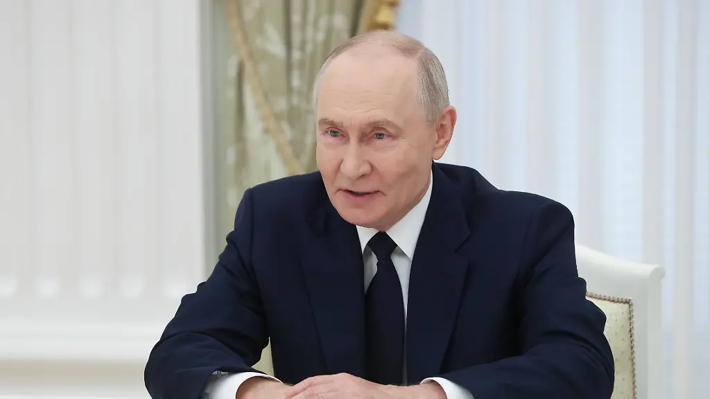 Russia-India-9227869-24-08-2026-Russian-President-Vladimir-Putin-attends-a-meeting-with-Indian-Foreign-Minister-Subrahmanyam-Jaishankar-at-the-Kremlin-in-Moscow-Russia