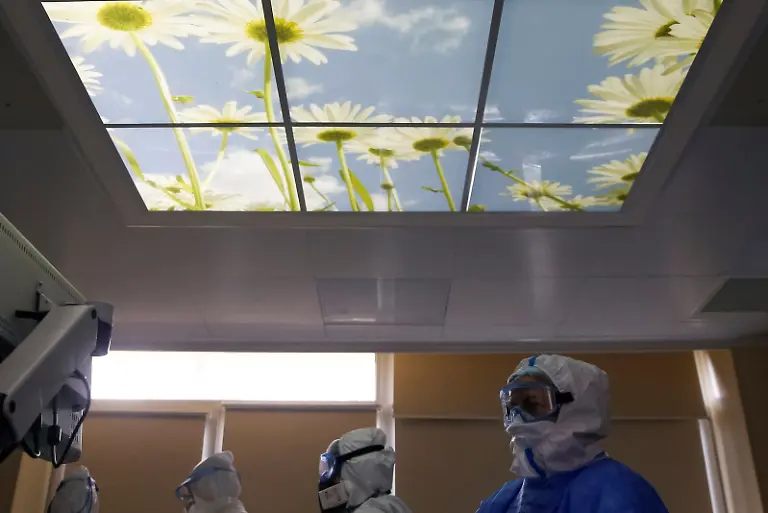 2020-04-30T000000Z-695721515-RC22FG9I5NI5-RTRMADP-3-HEALTH-CORONAVIRUS-RUSSIA-HOSPITAL