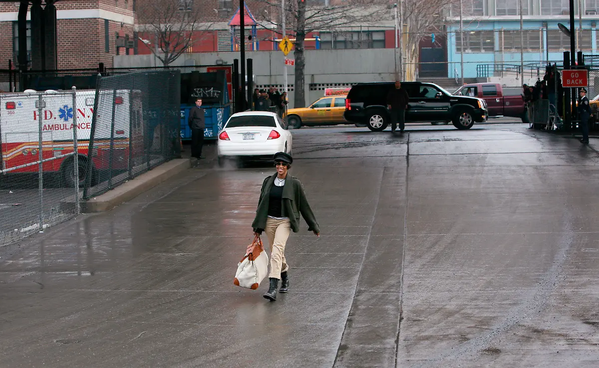 2007-03-23T120000Z-1231758316-GM1DUWNBNWAA-RTRMADP-3-CAMPBELL