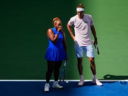 Comeback-Sieg für Alcaraz: Zverev scheitert auch mit neuer Partnerin früh im Mixed-Doppel