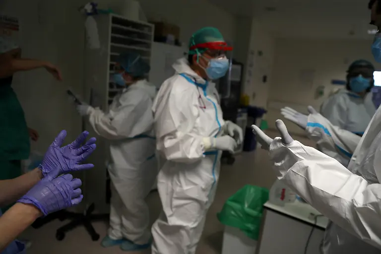 2020-05-14T161526Z-1749814841-RC2GOG93EK4B-RTRMADP-3-HEALTH-CORONAVIRUS-SPAIN