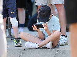 Schmerzen und negative Gefühle: Mehrheit der Jugendlichen befürwortet Social-Media-Verbot