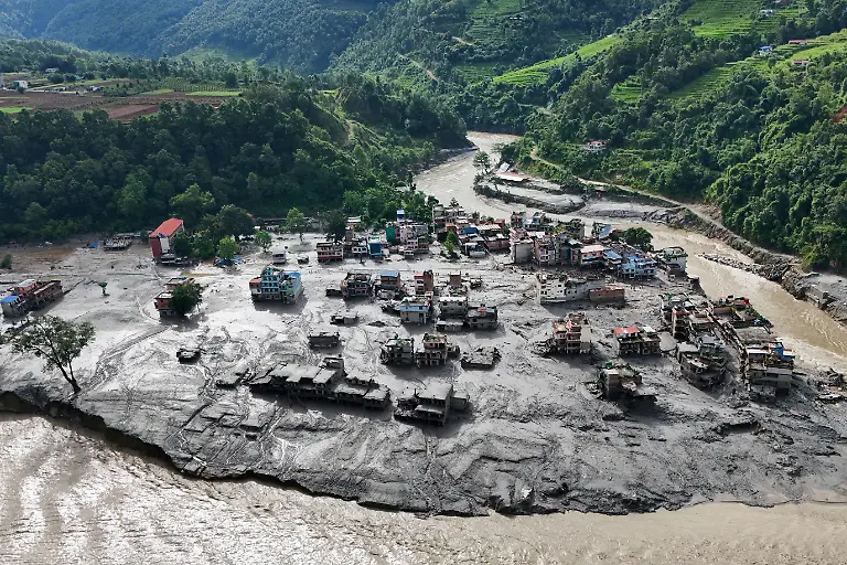 2026-08-27T040700Z_1429273603_RC2S6NAJGSBE_RTRMADP_3_NEPAL-FLOODS