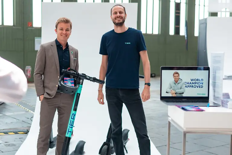 Nico-Rosberg-and-Lawrence-Leuschner-1