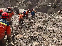 Arbeiter stecken in Tunnel fest: Todeszahl steigt nach Sturzflut im Himalaya auf mindestens 682