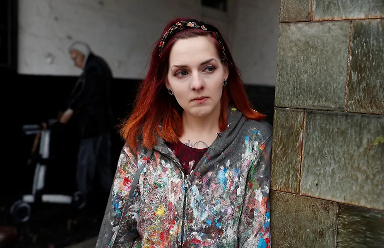 2020-04-17T071154Z-339761895-RC276G9M3SO8-RTRMADP-3-HEALTH-CORONAVIRUS-BRITAIN