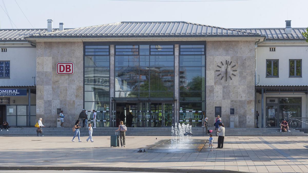 rosenheim bahnhof messer — BILD