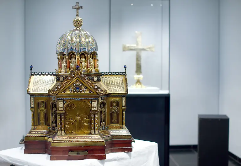 2020-03-25T121743Z-1929753786-UP1EG3P0Y5JAE-RTRMADP-3-HEALTH-CORONAVIRUS-GERMANY-SAINT