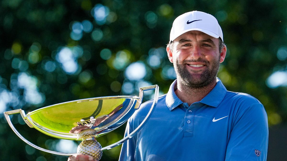 Neue Hierarchie nach 26 Jahren: Scottie Scheffler schubst Tiger Woods vom Millionen-Thron