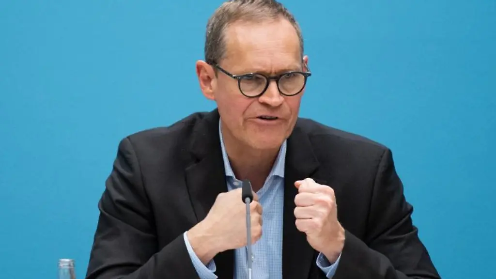 Michael-Mueller-SPD-spricht-bei-einer-Pressekonferenz