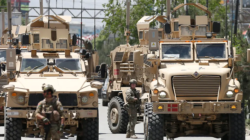 2020-05-12T104114Z-1687596589-RC2YMG94YEK3-RTRMADP-3-AFGHANISTAN-ATTACKS