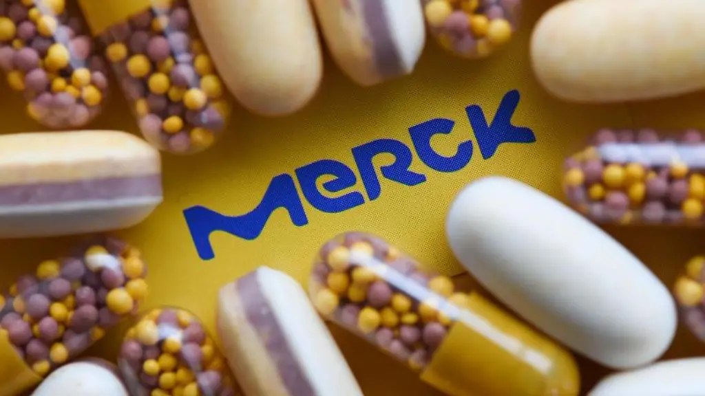 Nahrungsergaenzungstabletten-sind-um-ein-Merck-Logo-platziert