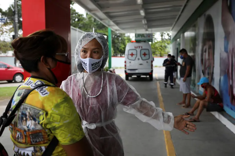 2020-05-07T000000Z-2012517433-RC2RJG9Z016D-RTRMADP-3-HEALTH-CORONAVIRUS-BRAZIL-INDIGENOUSNURSE