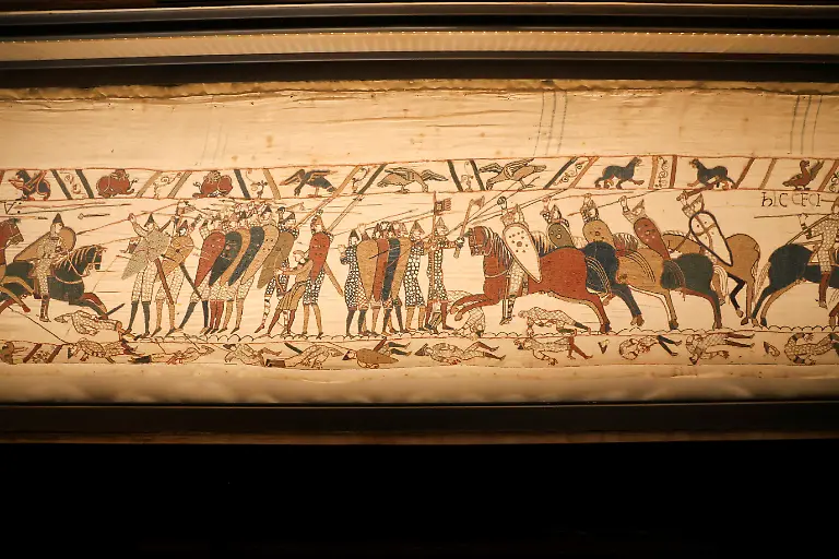 2025-08-31T091432Z_1777035923_RC2VGGANBVX3_RTRMADP_3_BRITAIN-FRANCE-BAYEUX-TAPESTRY