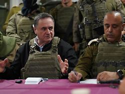 Unter Zwang ein Kriegsverbrechen: Israelischer Minister will Palästinenser aus Gazastreifen "herausholen"