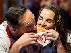 One for the road?: Frederick Lau wird Döner-Verkäufer