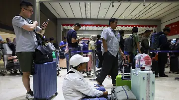 epi_1070360213_REUTERSFOTO_2026-09-06T032844Z 1088383485 RC2FDNA34Y0J RTRMADP 3 INDONESIA-VOLCANO.JPG_Soekarno Hatta Inter
