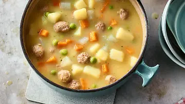 081_Piratentopf mit schatzigen Bratwurstbällchen