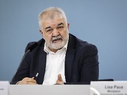 "Vor Rechtsextremisten schützen": Türkische Gemeinde: Sachsen-Anhalt für Asylbewerber zu gefährlich